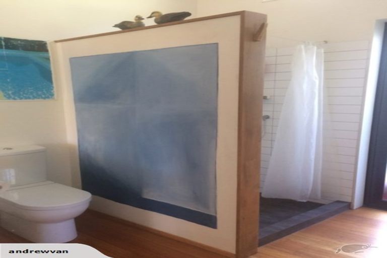 Photo of property in 709a South Titirangi Road, Titirangi, Auckland, 0604