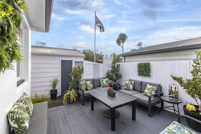 Photo of property in 102a West Belt, Rangiora, 7400