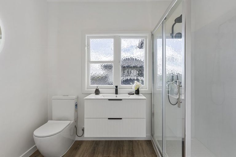 Photo of property in 6 James Laurie Street, Henderson, Auckland, 0612