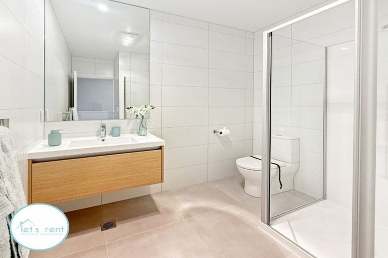 Photo of property in 11/18 Paraone Crescent, Takanini, 2112