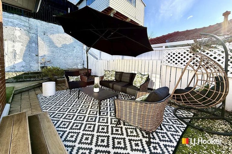 Photo of property in 104 Forbury Road, Saint Clair, Dunedin, 9012