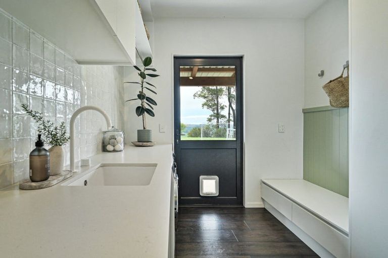Photo of property in 266 Moteo Pa Road, Puketapu, Napier, 4183