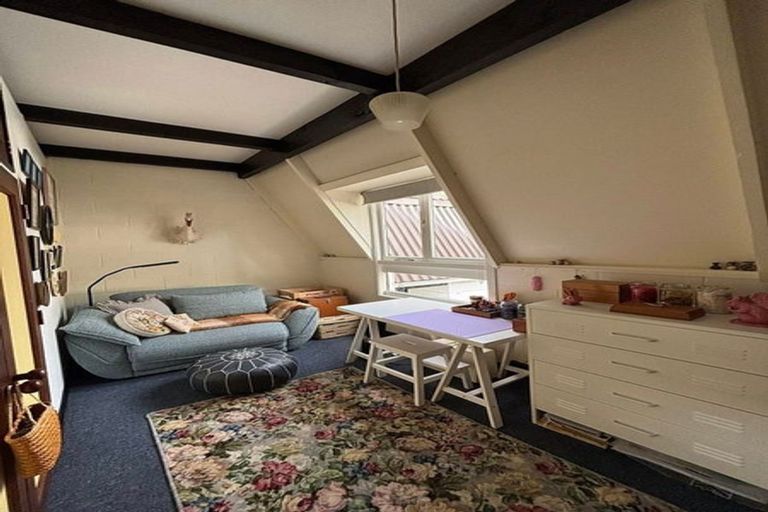 Photo of property in 24/10 Pitarua Street, Thorndon, Wellington, 6011