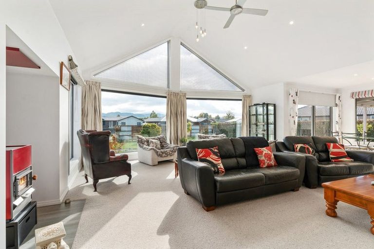 Photo of property in 3 Hartley Avenue, Carterton, 5713