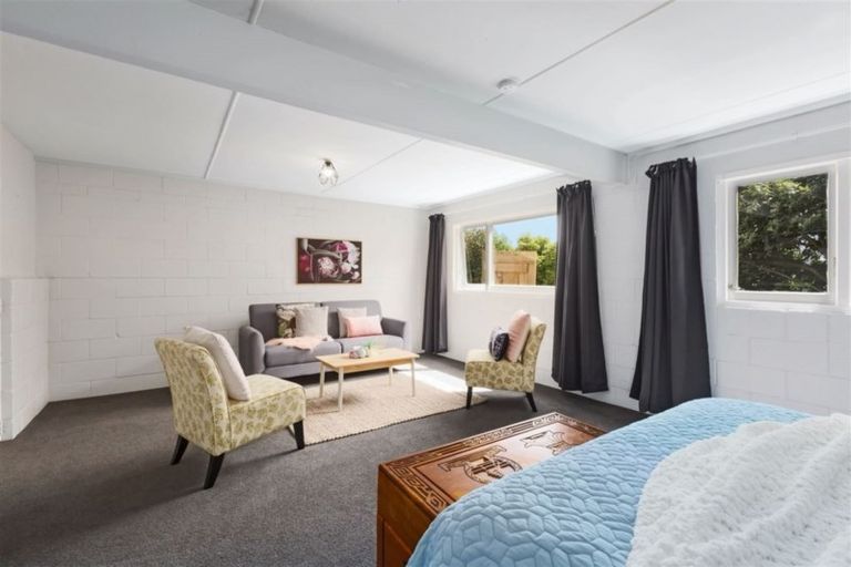 Photo of property in 31 Brora Crescent, Papakowhai, Porirua, 5024