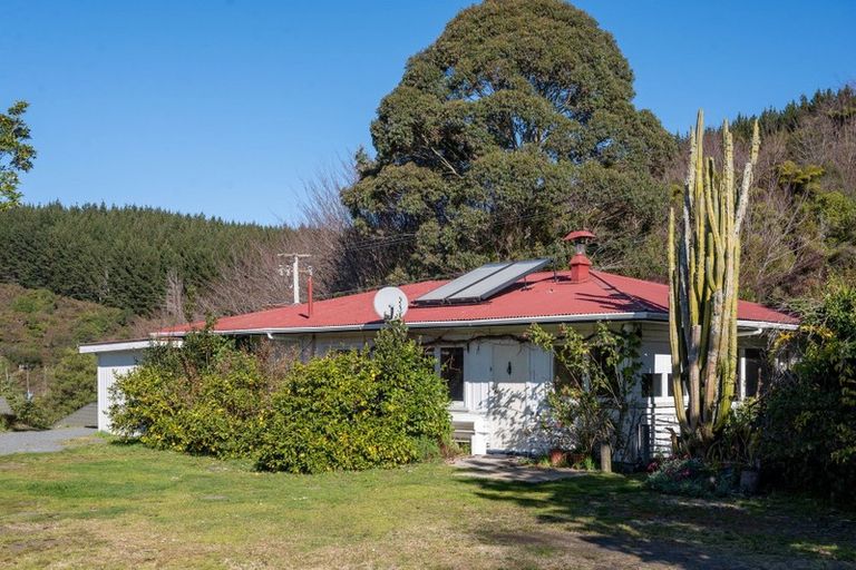 Photo of property in 30 Okawa Bay Road, Tikitere, Rotorua, 3074