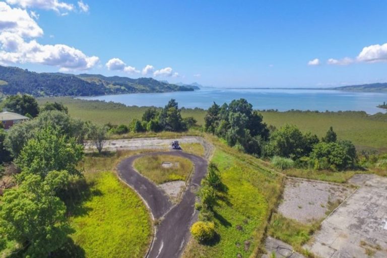 Photo of property in 9 Whangarei Heads Road, Onerahi, 0110