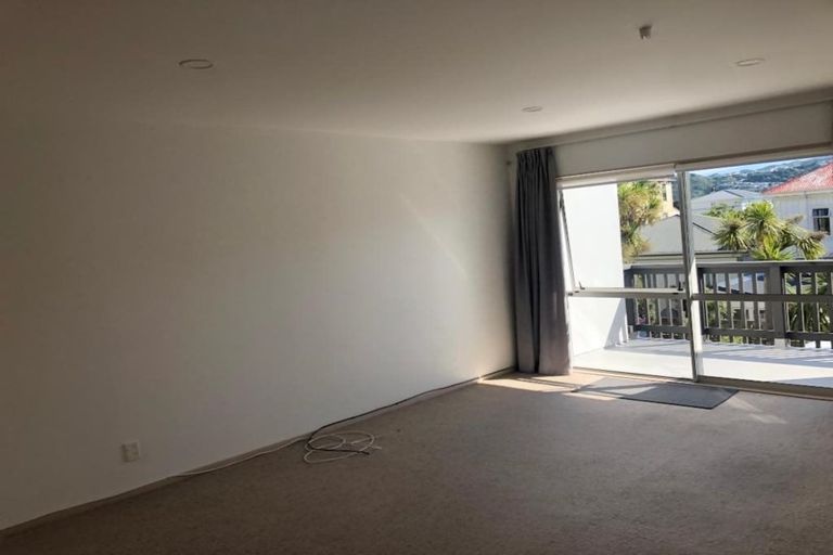 Photo of property in 33u2 Hiropi Street, Newtown, Wellington, 6021