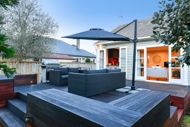 Photo of property in 3 Newall Street, Hamilton East, Hamilton, 3216