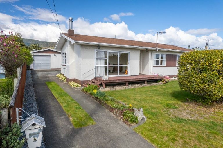 Photo of property in 6 Durham Street, Stoke, Nelson, 7011