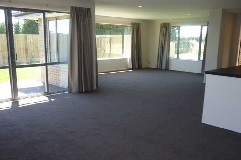 Photo of property in 29 Papawai Drive, Rangiora, 7400