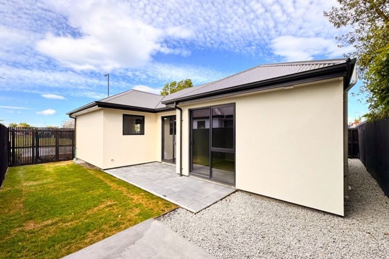 Photo of property in 7 Akoranga Place, Hornby, Christchurch, 8042
