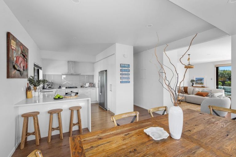 Photo of property in 18 Excelsior Way, Omaha, 0986
