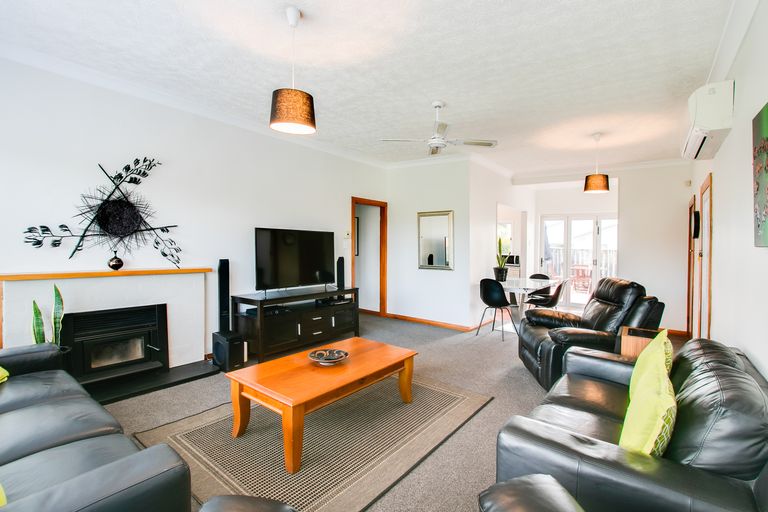 Photo of property in 8 Anzac Avenue, Onekawa, Napier, 4110