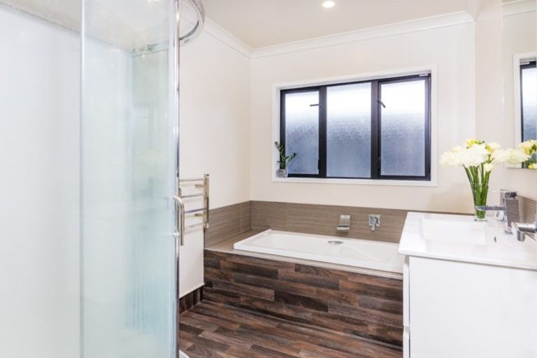 Photo of property in 16 Noumea Drive, Rangatira Park, Taupo, 3330
