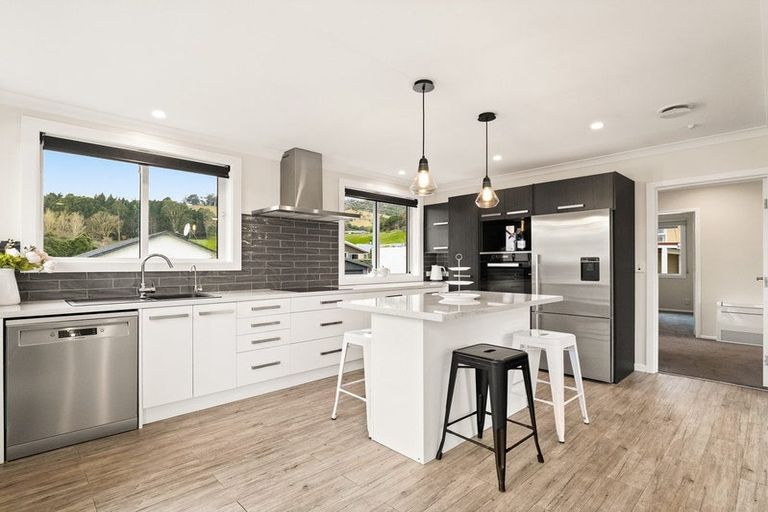 Photo of property in 14 Elwyn Crescent, Green Island, Dunedin, 9018