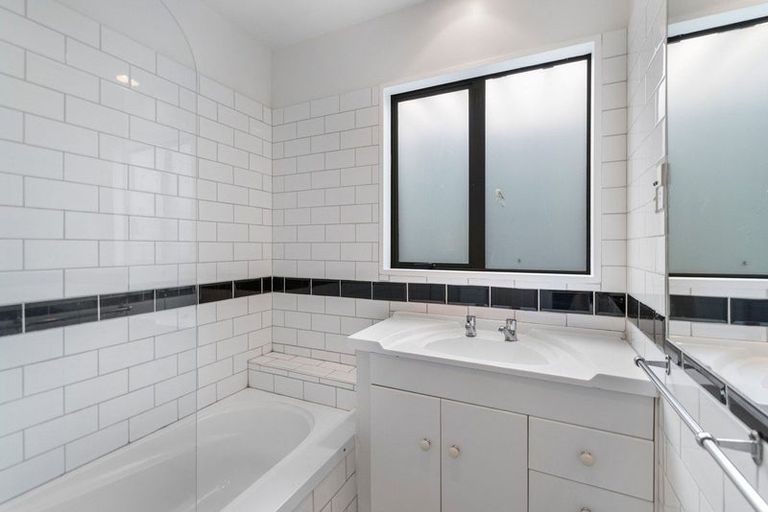 Photo of property in 9 Braemar Place, Avonside, Christchurch, 8061