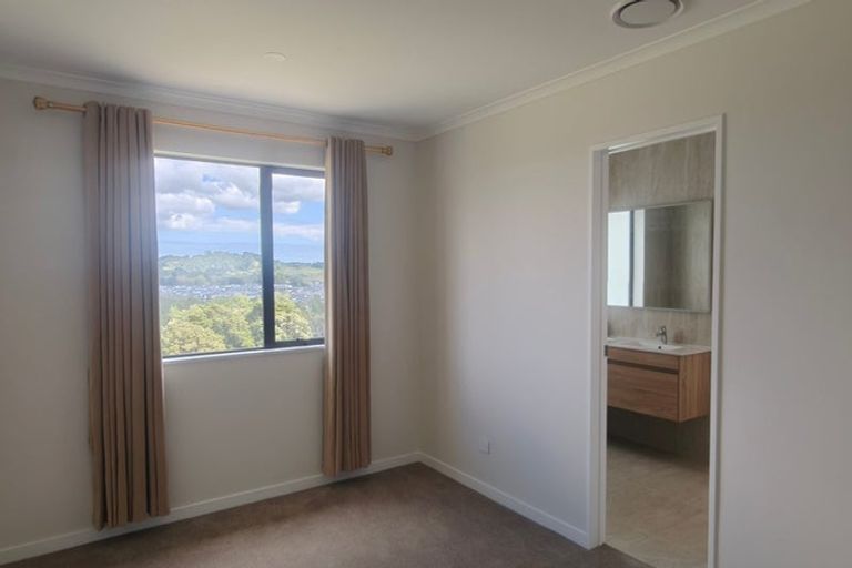 Photo of property in 11 Silverhill Lane, Silverdale, 0932