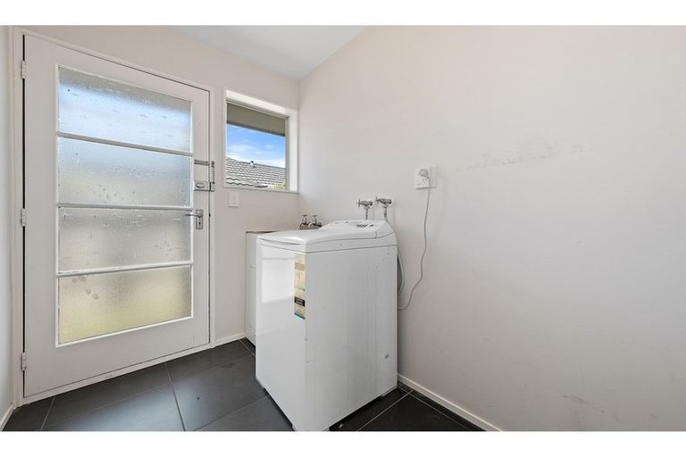 Photo of property in 1/63b Waimairi Road, Upper Riccarton, Christchurch, 8041