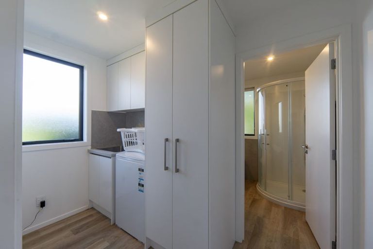 Photo of property in 27 Puketaha Road, Swanson, Auckland, 0816