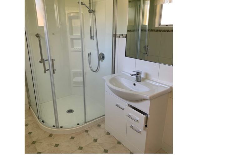 Photo of property in 93 Matatua Road, Raumati Beach, Paraparaumu, 5032