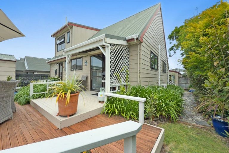 Photo of property in 128 Kiwi Road, Whangamata, 3620