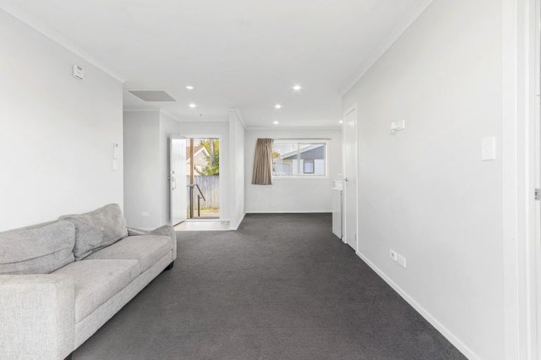 Photo of property in 14u7 Breckons Avenue, Nawton, Hamilton, 3200