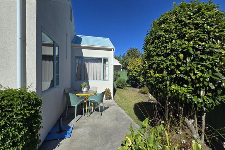 Photo of property in 8 Montague Way, Taradale, Napier, 4112
