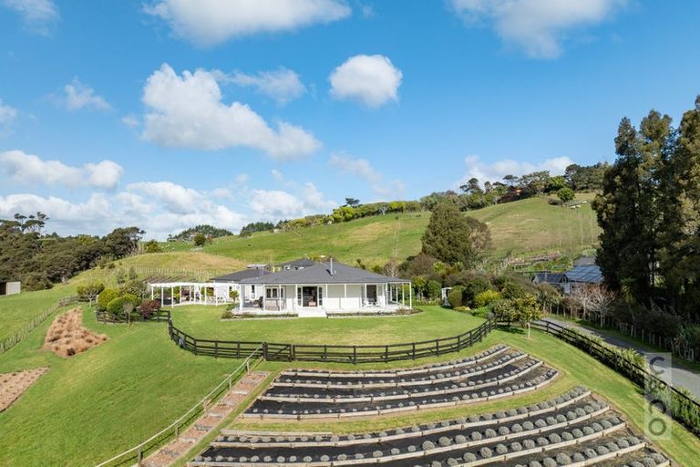 Photo of property in 93 Alf Access Road, Helensville, 0875