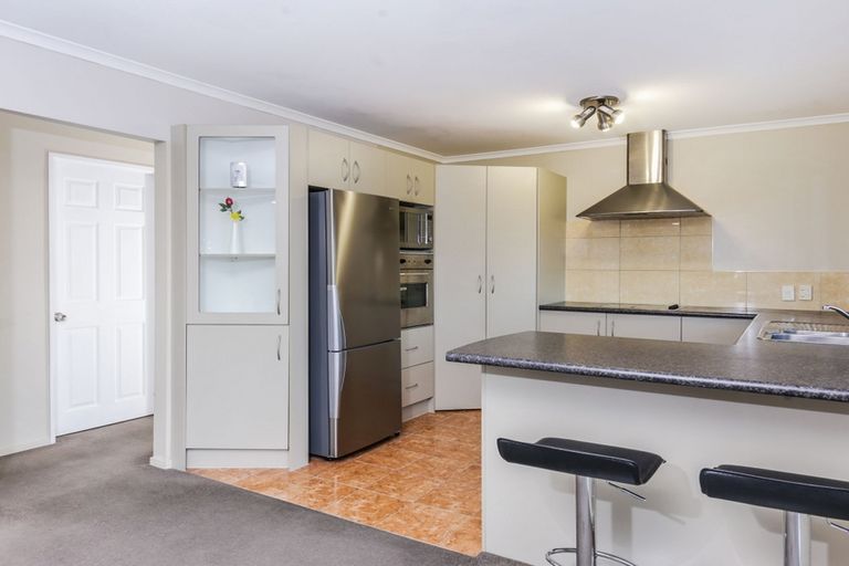 Photo of property in 20 Exotic Place, Massey, Auckland, 0614