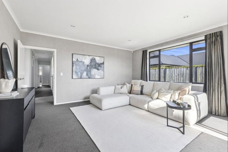 Photo of property in 2 Kowhai Drive, Cambridge, 3434