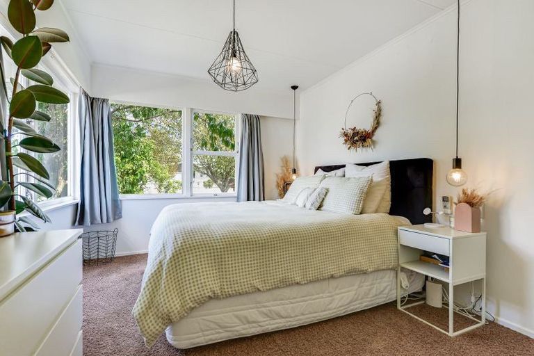 Photo of property in 2 Katherine Place, Melville, Hamilton, 3206