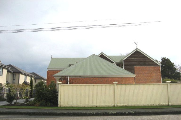 Photo of property in 2/61 Hawkesbury Avenue, St Albans, Christchurch, 8014