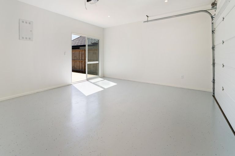 Photo of property in 17 Uatoto Road, Clarks Beach, 2122