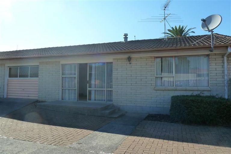 Photo of property in 3/98 Carruth Road, Papatoetoe, Auckland, 2025