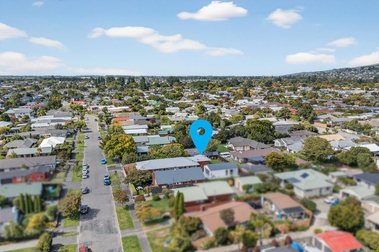 Photo of property in 2/64 Roberta Drive, Somerfield, Christchurch, 8024