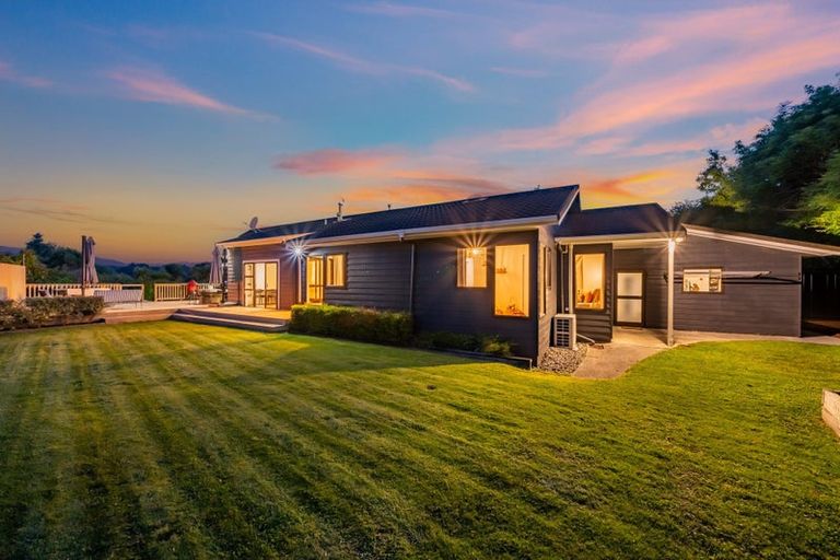 Photo of property in 77 Joseph Banks Drive, Whitby, Porirua, 5024