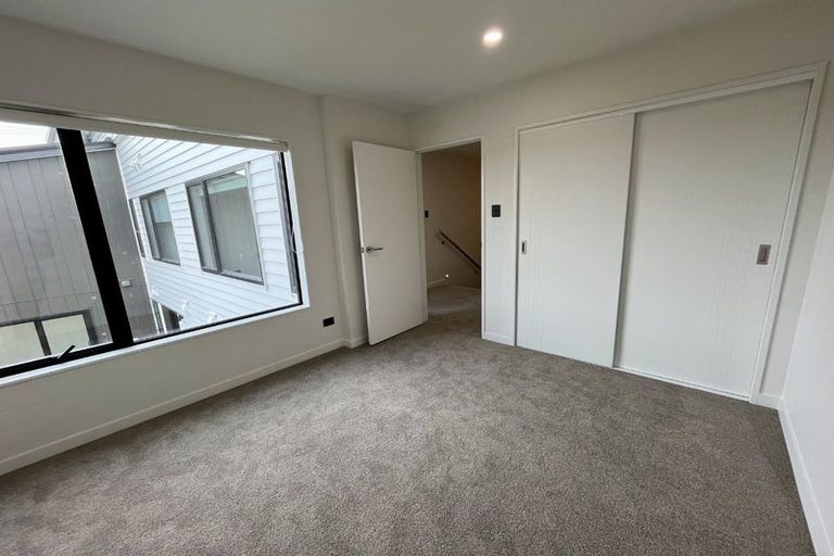 Photo of property in 98c Royal Road, Massey, Auckland, 0614
