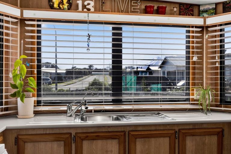 Photo of property in 13 Hickey Place, Opunake, 4616