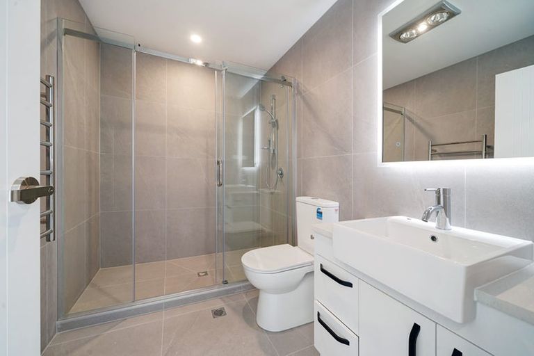 Photo of property in 2 Ba Lane, Ranui, 0612