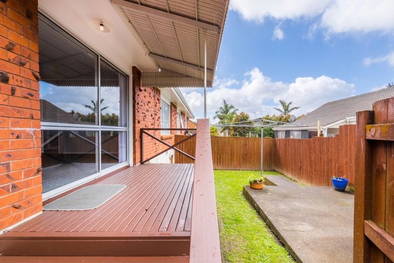 Photo of property in 2/16 Akehurst Avenue, New Lynn, Auckland, 0600