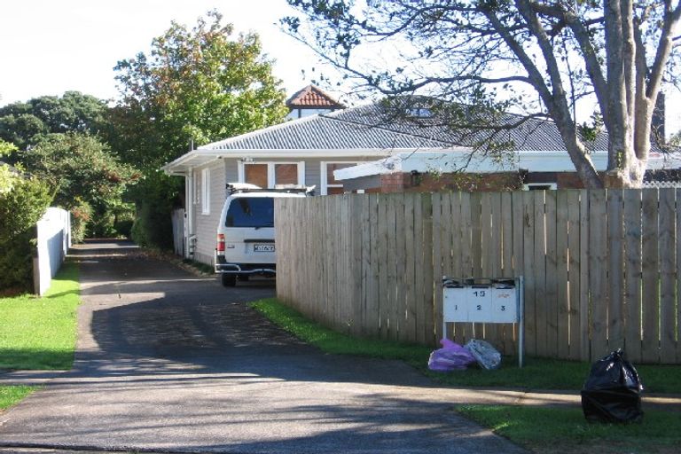 Photo of property in 2/45 Millen Avenue, Pakuranga, Auckland, 2010