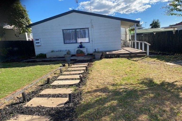Photo of property in 39a Avalon Drive, Nawton, Hamilton, 3200