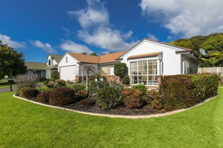 Photo of property in 18 Graven Court, Henderson, Auckland, 0612