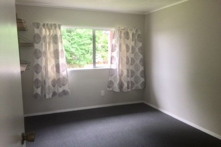 Photo of property in 1/6 Bundena Place, Clendon Park, Auckland, 2103