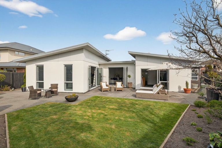 Photo of property in 35 Birkdale Drive, Shirley, Christchurch, 8061