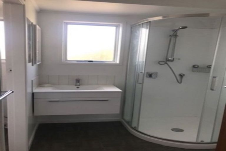 Photo of property in 24 Thorn Road, Tuakau, 2121