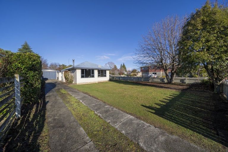 Photo of property in 12 Sutherland Street, Te Anau, 9600