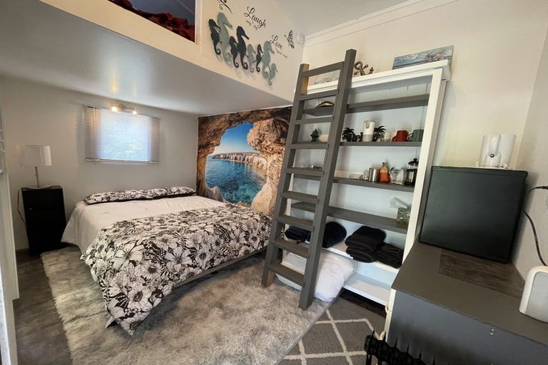 Photo of property in 54 Powells Road, Cable Bay, 0420