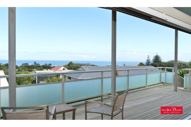 Photo of property in 34 Ripiro Drive, Baylys Beach, Dargaville, 0377